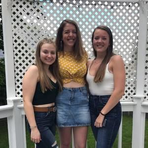 Meet your Posher, Olivia